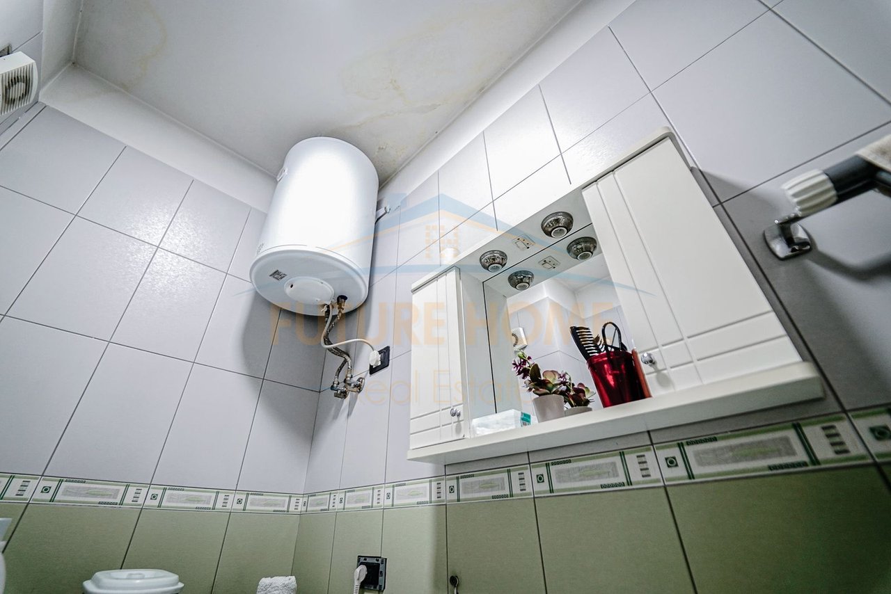 Shitet, Apartament 3+1+2, Unaza e Re, Tiranë