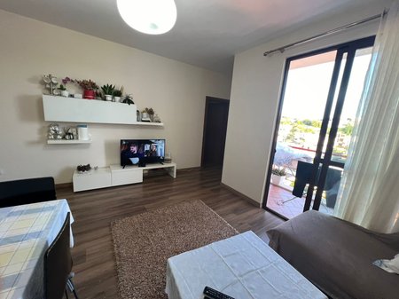 Qera, Apartament 2+1, Rruga Gramoz Pashko, Tirane.