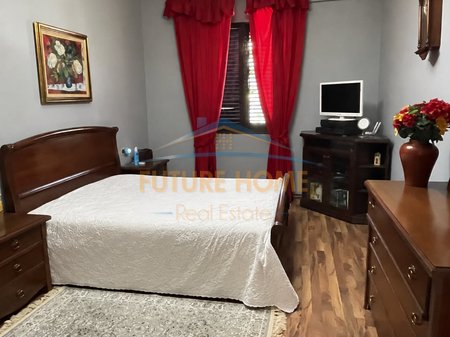 Shitet, Apartament 2+1+2, Bllok
