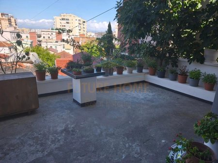 Shtëpi 2+1 me qira, Gjykata, Durrës