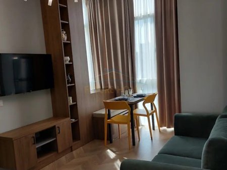 Qera, Apartament 1+1, Mozaiku i Tiranes, Tiranë