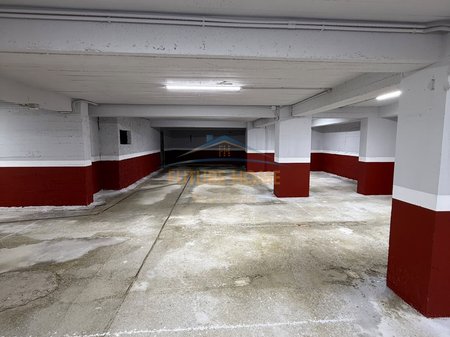 Rent, Space for Parking or Warehouse, Reshit Petrela Street, Tirana