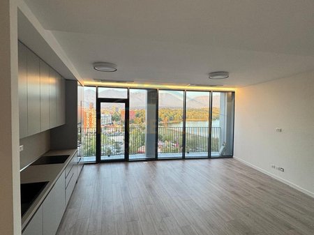 Qera, Apartament 2+1+2+Post Parkimi , Lake View Residence , Tiranë