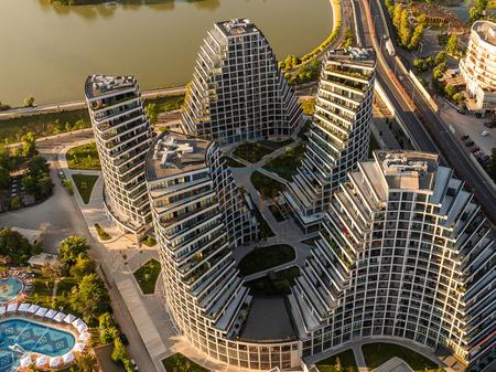 Qera, Apartament 2+1+2+Post Parkimi , Lake View Residence , Tiranë