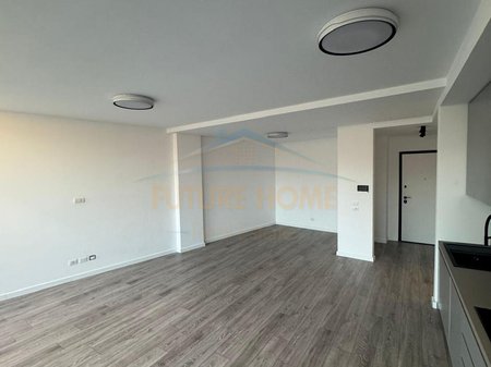 Qera, Apartament 2+1+2+Post Parkimi , Lake View Residence , Tiranë