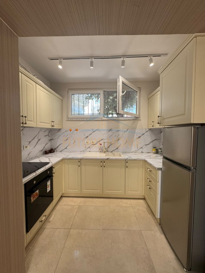 Shitet, Apartament 1+1, Selvia, Tirane