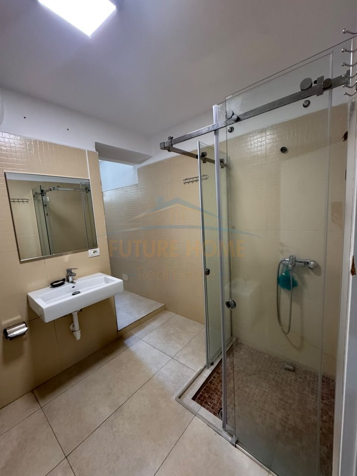 Shitet, Apartament 1+1, Selvia, Tirane
