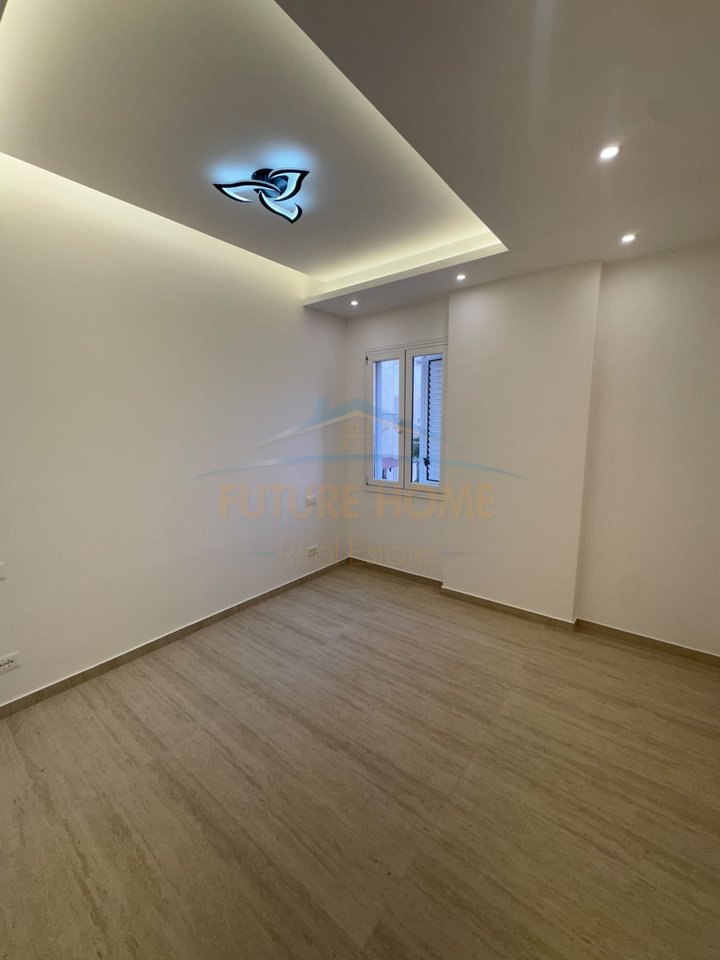 Rent, 2+1+2 Space for Offices, Kosovars Street