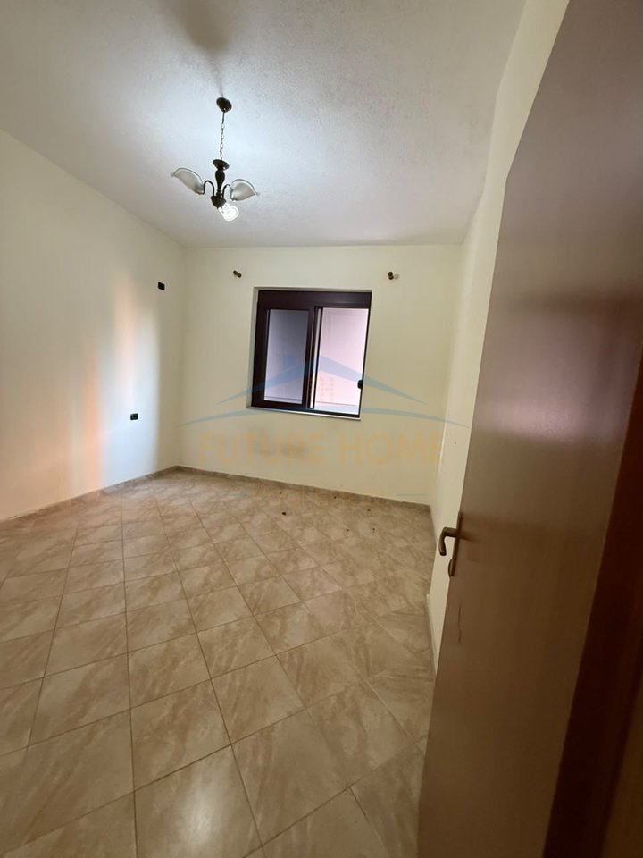 Affitto, Spazio per ufficio, presso il complesso Panorama, Tirana