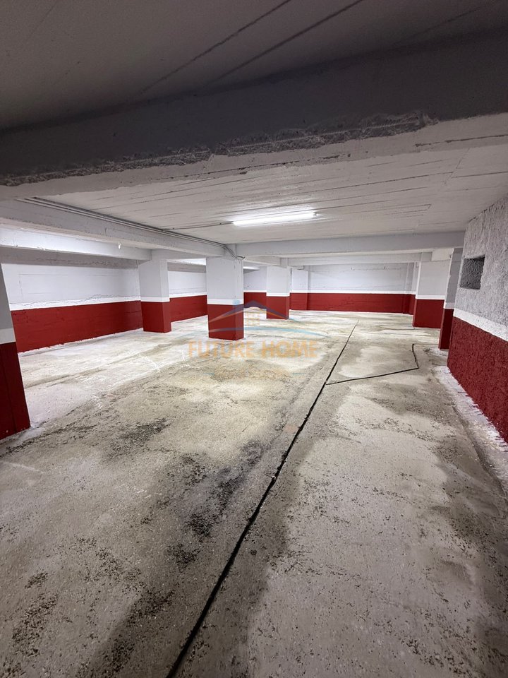 Rent, Space for Parking or Warehouse, Reshit Petrela Street, Tirana