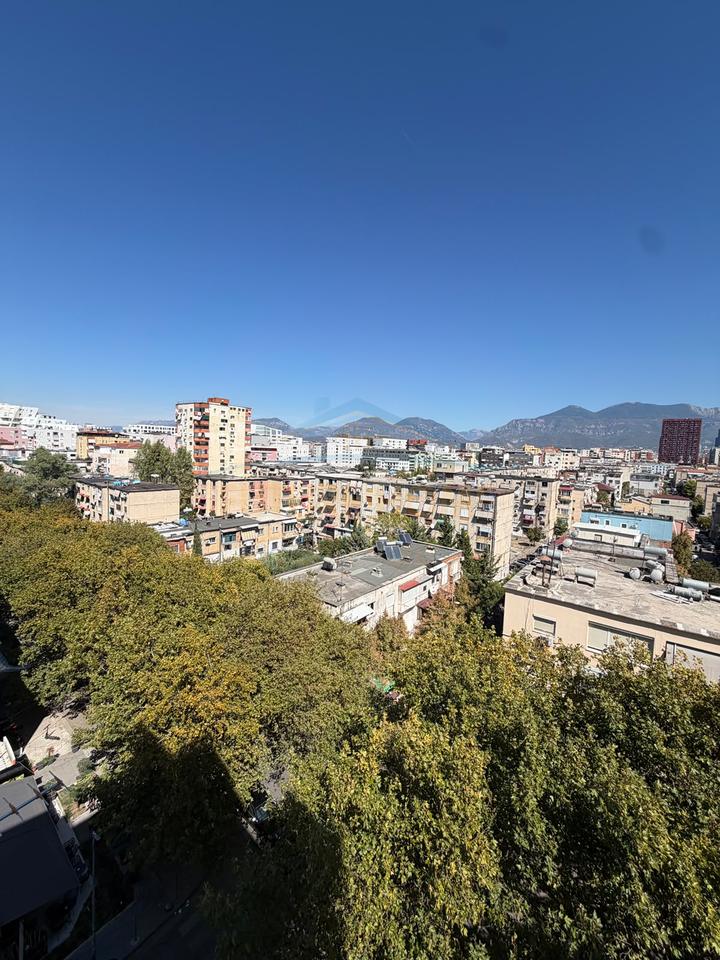 Shitet, Apartament 3+1, Rruga e Kavajës