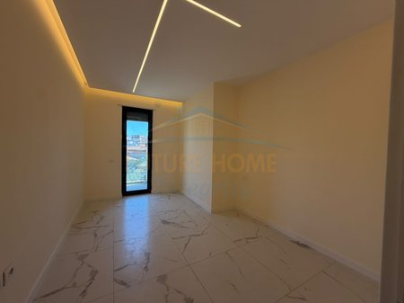 Qera, Apartament 1+1 për Zyra, Selvia, Tiranë.