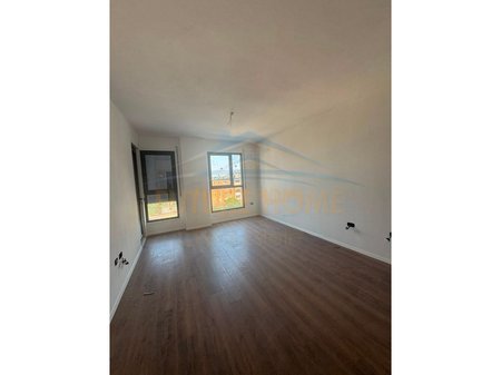 Qera, Apartament 1+1, Kinostudio, Tiranë