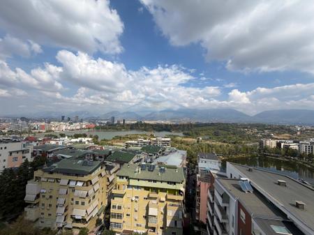 Qera , Penthouse , Liqeni i thate , Tirane