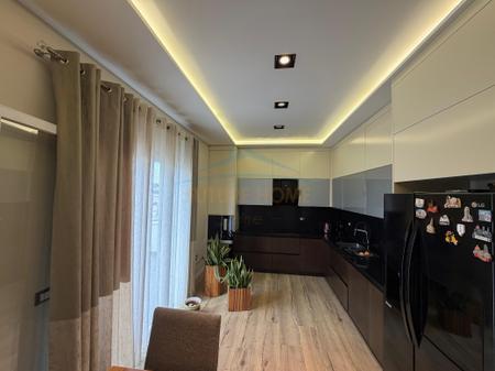 Qera , Penthouse , Liqeni i thate , Tirane