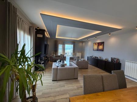 Qera , Penthouse , Liqeni i thate , Tirane