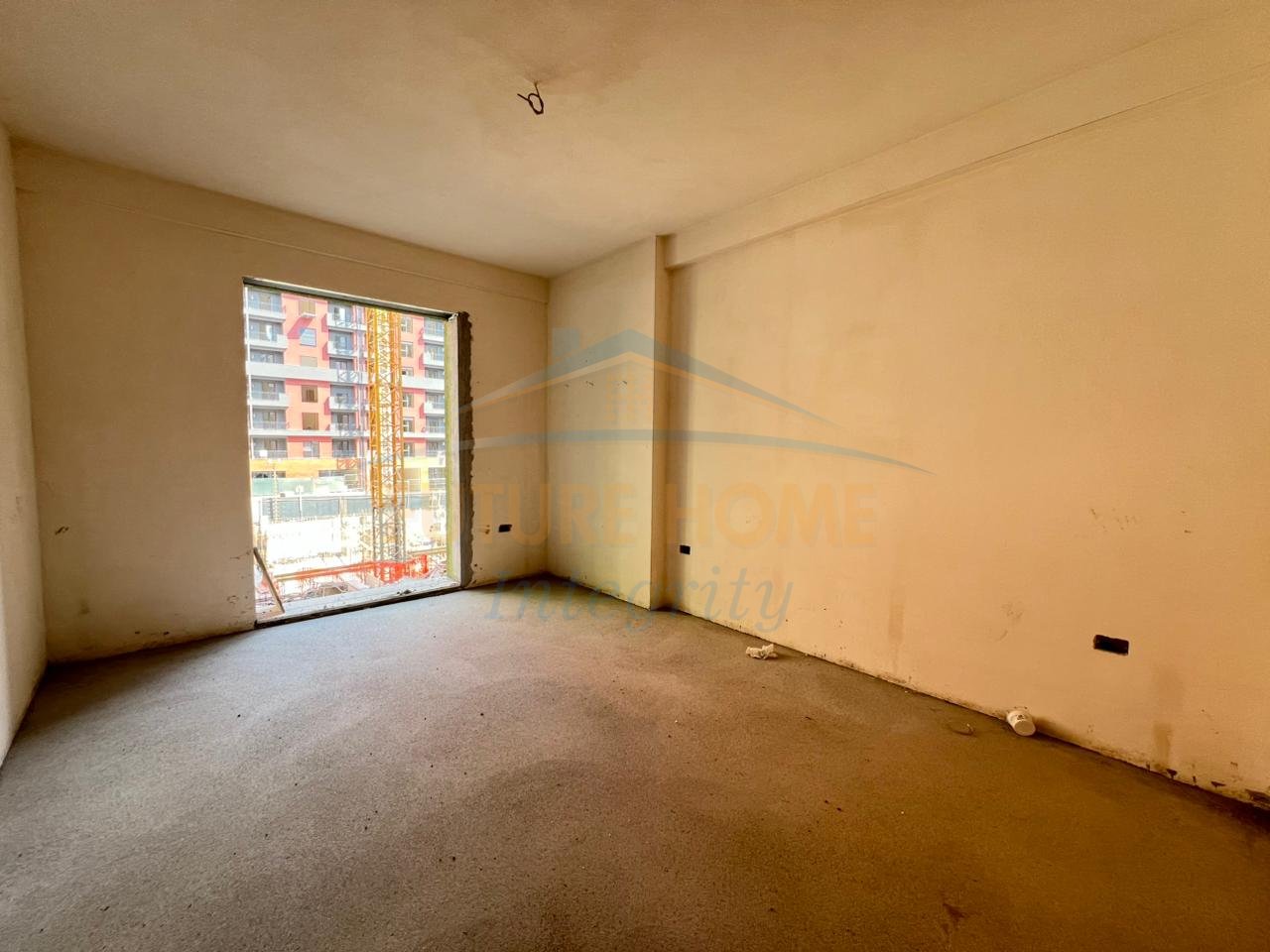 Shitet, Apartament 3+1+2, Rezidenca RingSide, Tiranë.