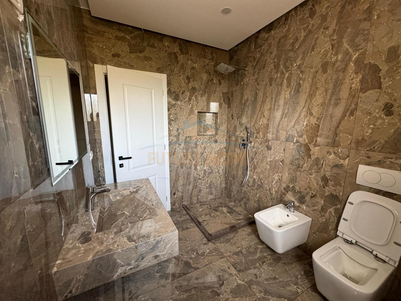 Shitet, Apartament 2+1, Uji i Ftohtë, Vlorë