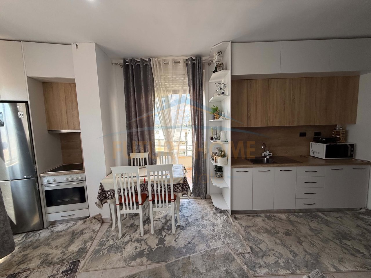 Rent, Apartment 1+1 + Veranda, Fratari Complex, New Ring, Tirana