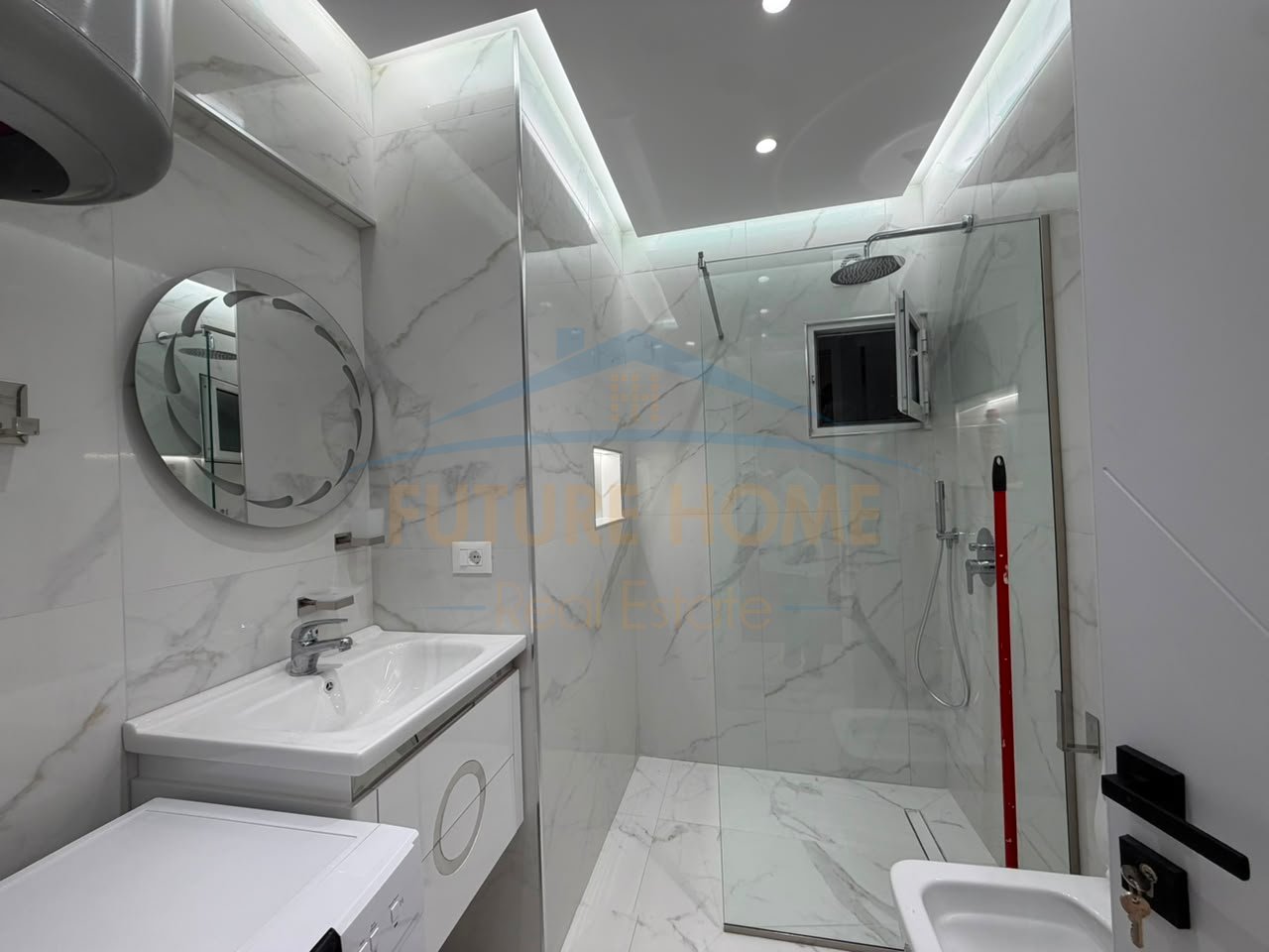 Rent, Apartment 2+1, Laprakë