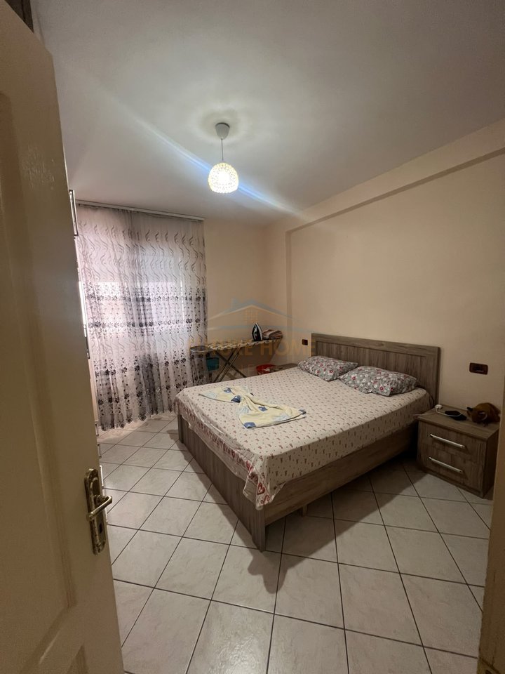 Shitet, Apartament 1+1, Pranë Vilës L, Unaza e Re
