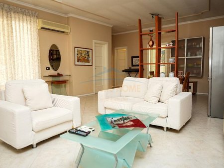 Qera, Apartament 3+1+2, Rruga Bardhok Biba, Qendër, Tiranë