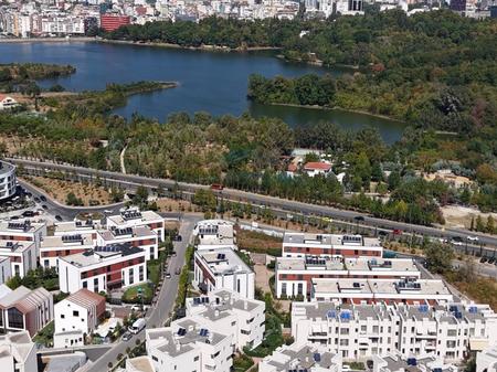 Shitet, Apartament 2+1+2, Kompleksi Green Valley, Liqeni i Thate, Tirane