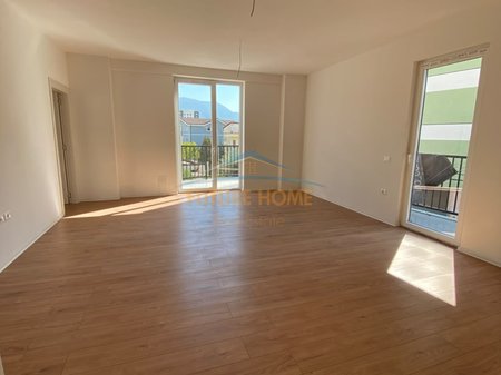 Shitet, Apartament 2+1, Albulena Rezidenc, Paskuqan