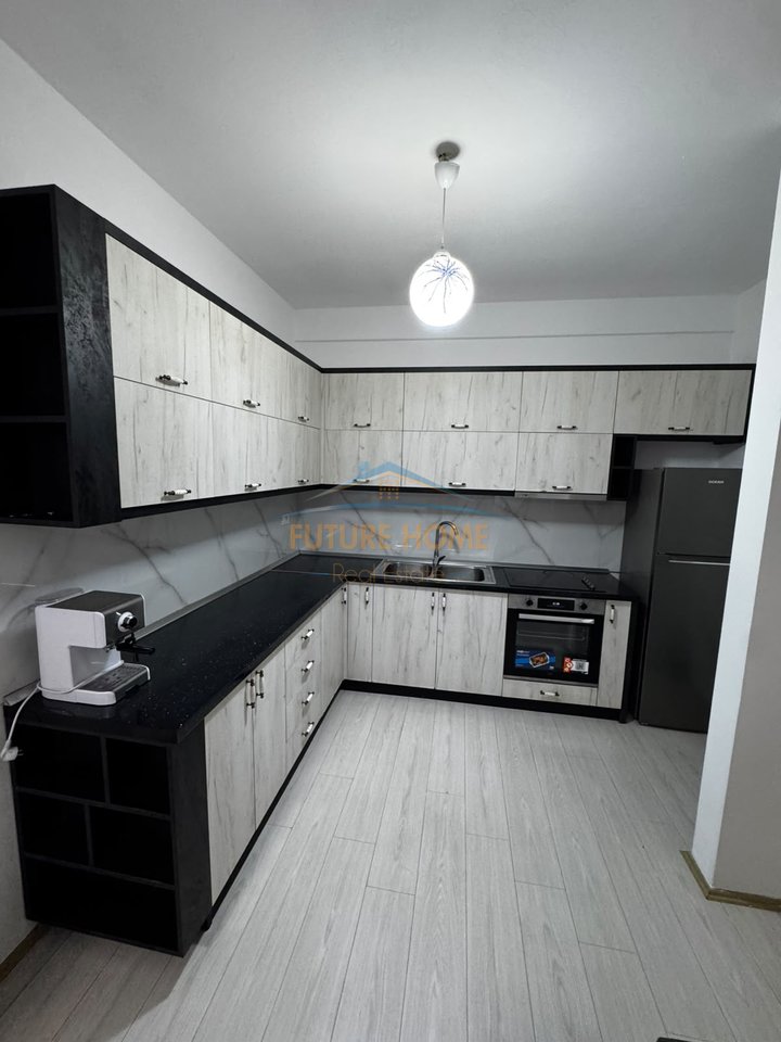 Qera, Apartament 2+1+2+Post Parkimi, Green City, Unaza e Re, Tiranë