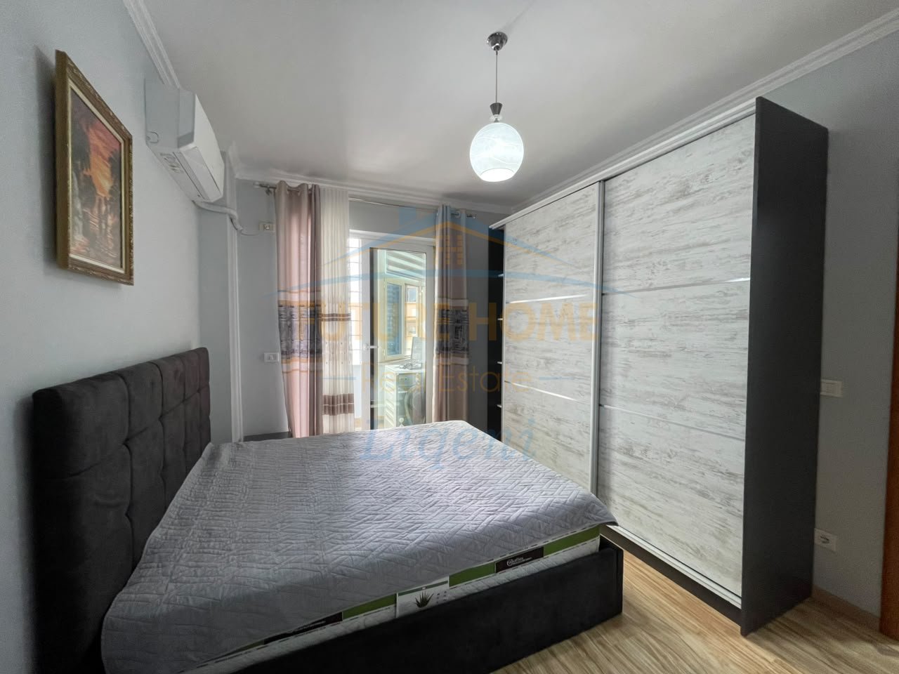 Rent, Apartment 2+1, Qemal Stafa Street, Tirana.