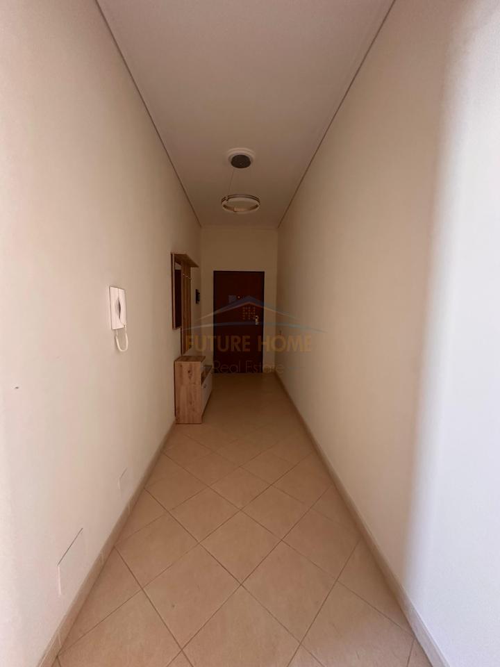 Shitet , Apartament 2+1+2 ,Lungomare ,Vlorë.