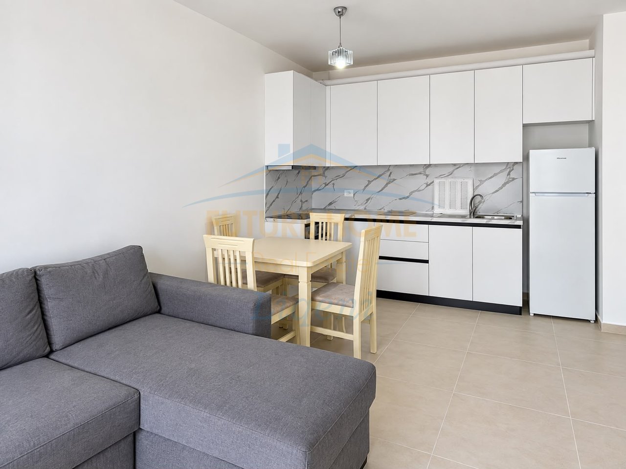 Shitet, Apartament 2+1, Univers City, Tiranë