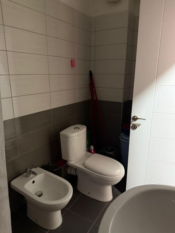 Qera, Apartament 1+1, Kompleksi Golden Park, Tirane.