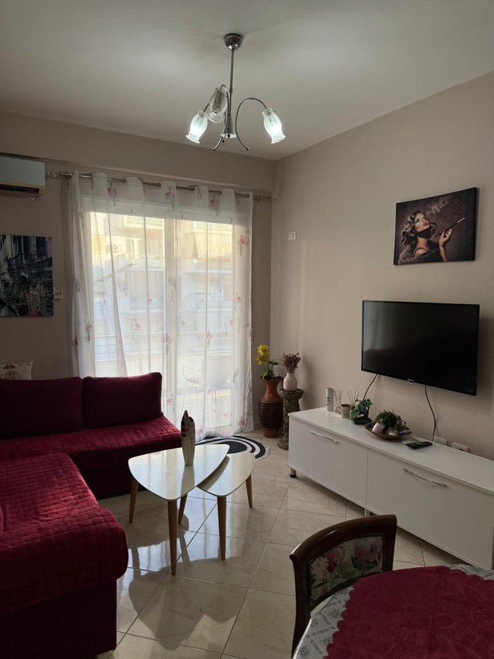 Qera, Apartament 1+1, Kompleksi Golden Park, Tirane.