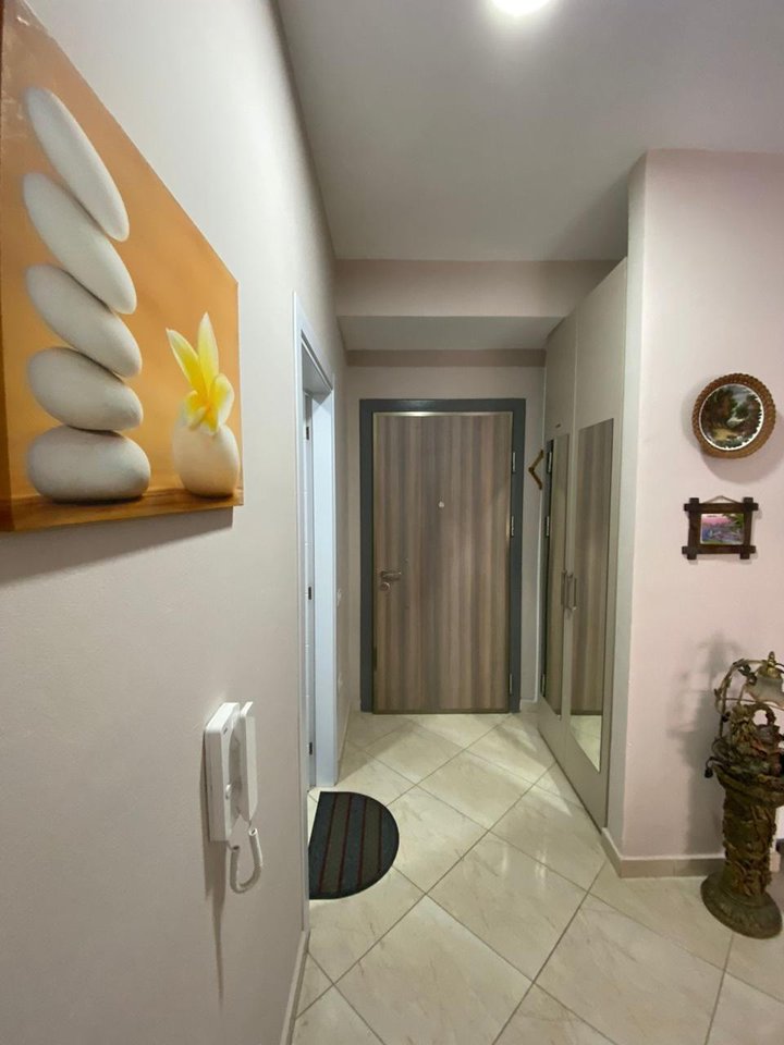 Qera, Apartament 1+1, Kompleksi Golden Park, Tirane.