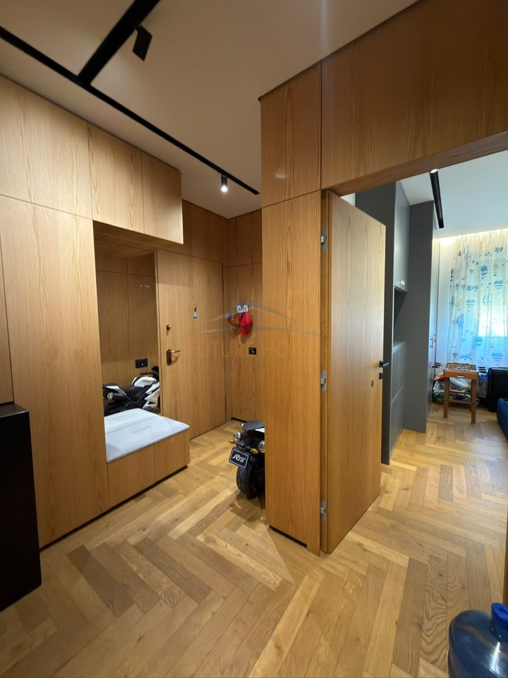 Shitet, Apartament 2+1+2+ Post Parkimi,  G&amp;P Residence, Selite, Tiranë