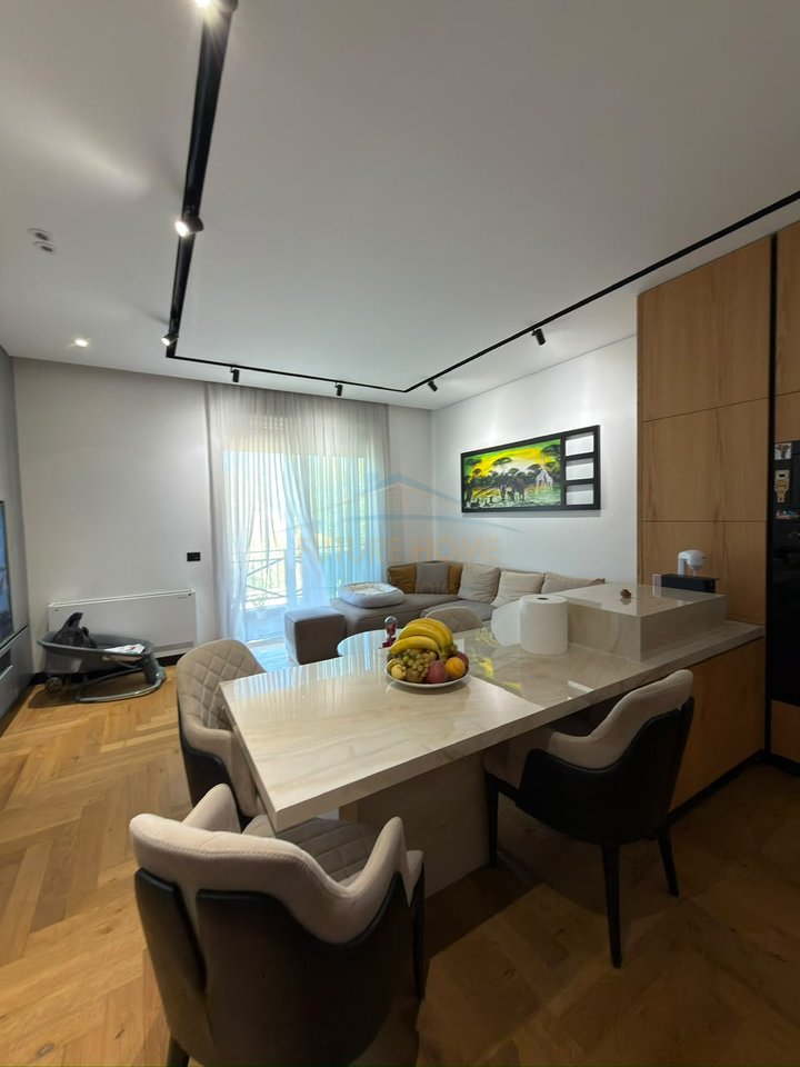 Shitet, Apartament 2+1+2+ Post Parkimi,  G&amp;P Residence, Selite, Tiranë