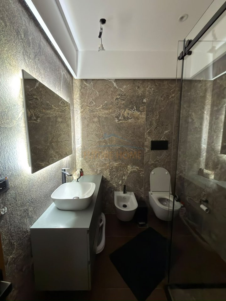 Shitet, Apartament 2+1+2+ Post Parkimi,  G&amp;P Residence, Selite, Tiranë