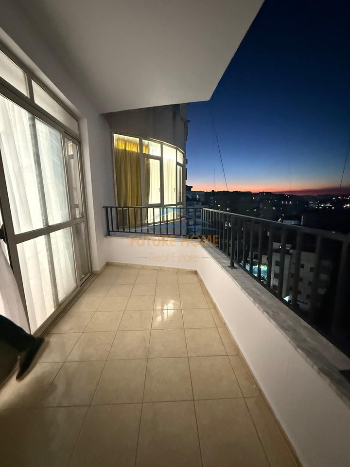 Shitet , Apartament 1+1, Unaza e Re, Tiranë.