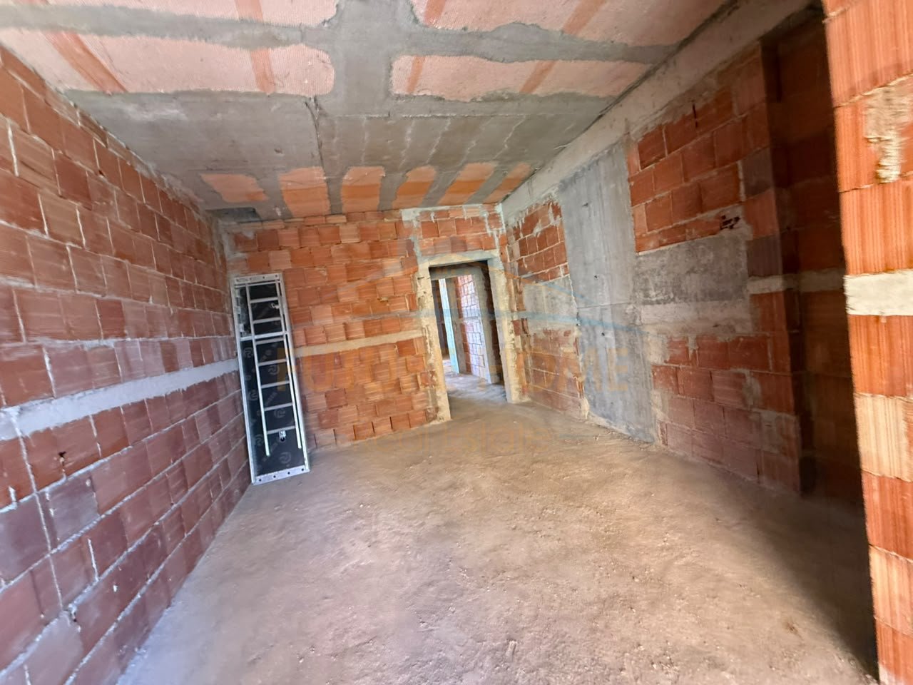In vendita, Appartamento 1+1, Riverside Residence, Tirana