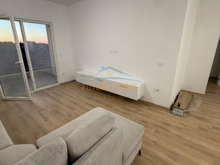 Shitet, Apartament 2+1+2, Aura Residence, Rruga Dritan Hoxha, Laprakë