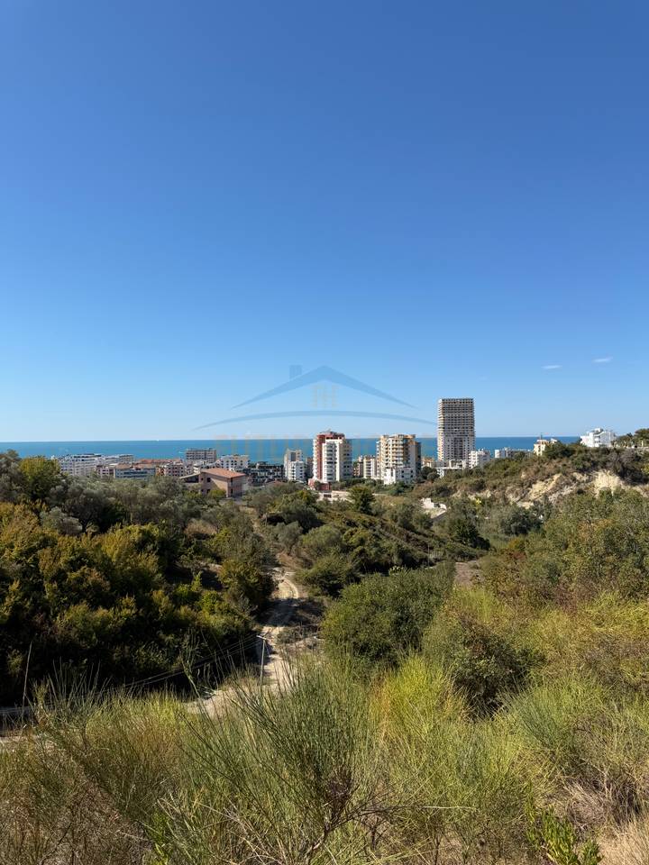 Land for sale, Golem