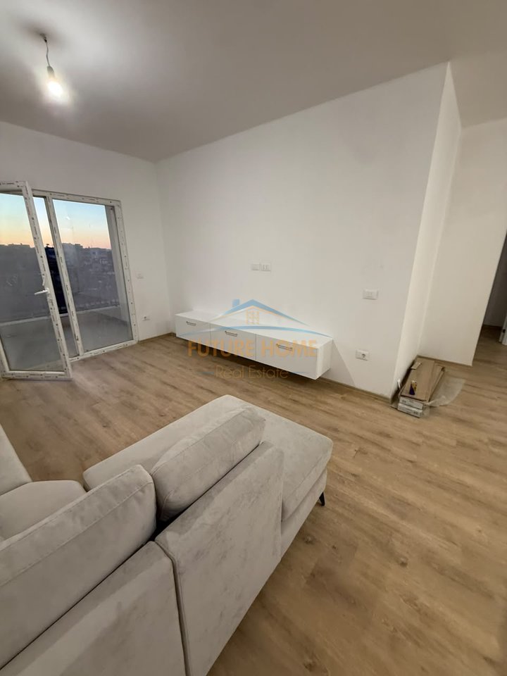 Shitet, Apartament 2+1+2, Aura Residence, Rruga Dritan Hoxha, Laprakë