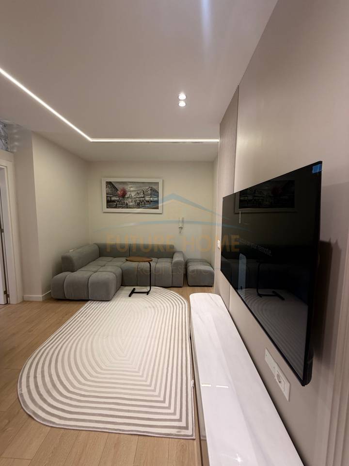 In vendita, Appartamento 1+1, Via Barrikadave, Tirana