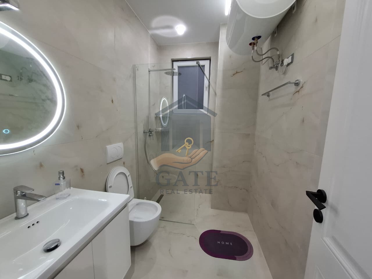 Shitet, Apartament 3+1+2+2,  Prane Markates, Durres!