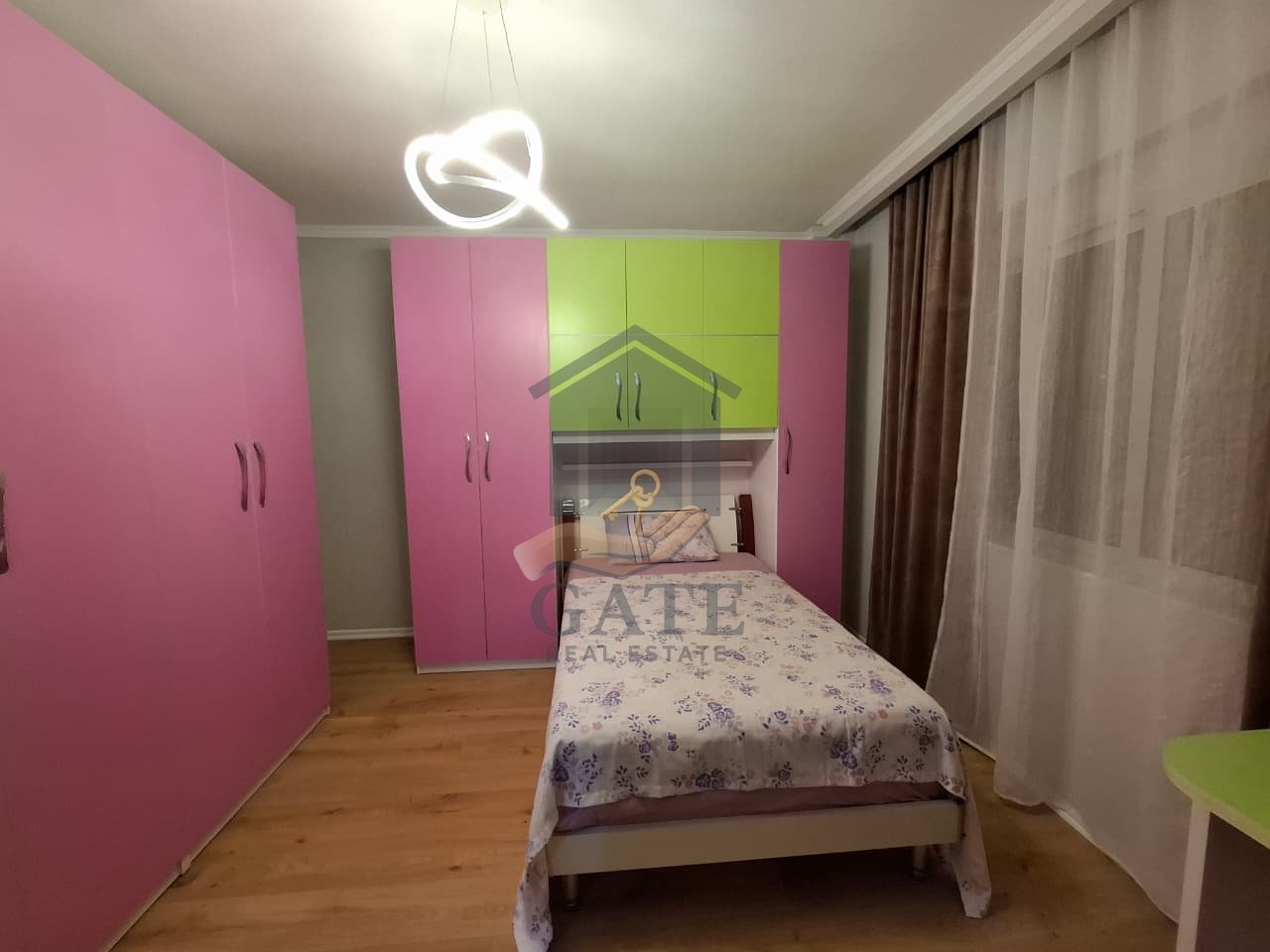 Shitet, Apartament 3+1+2+2,  Prane Markates, Durres!