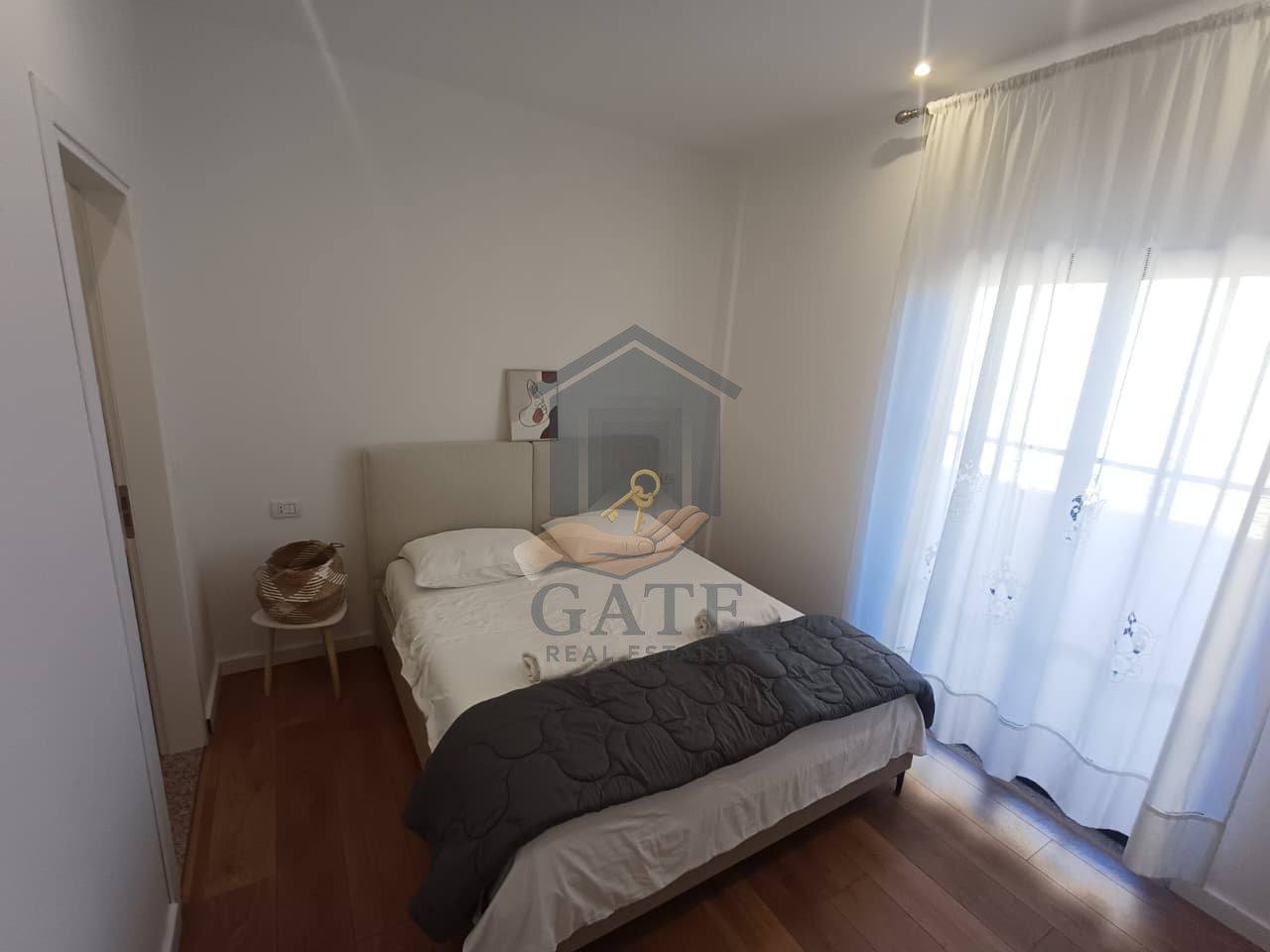 Shitet, Apartament 2+1+2+2, Ish-Urt, Durres!