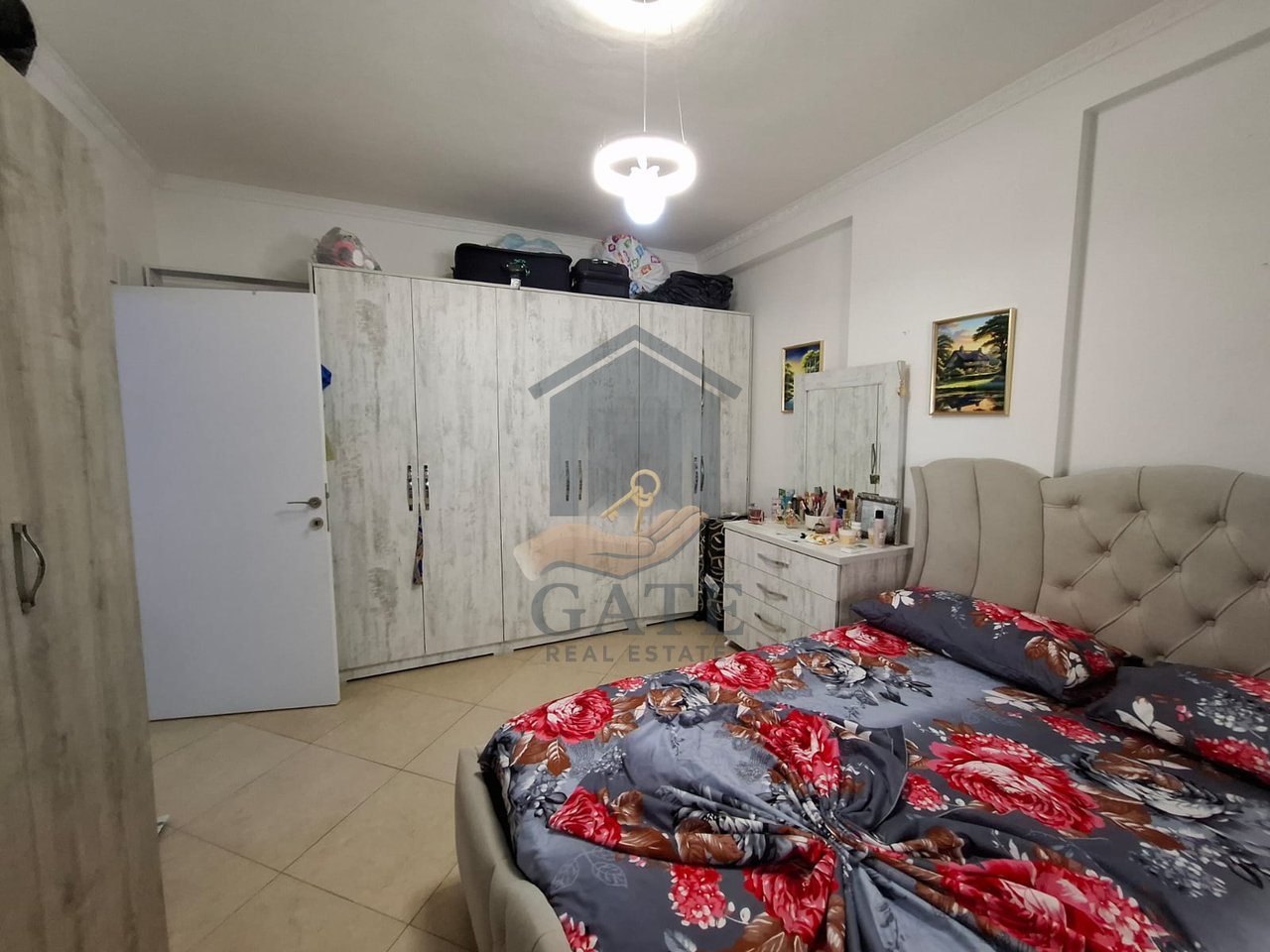Shitet Apartament 1+1 (Mundësi Kthimi në 2+1) – Kati 3, me Ashensor, Ish-Urt, Durrës