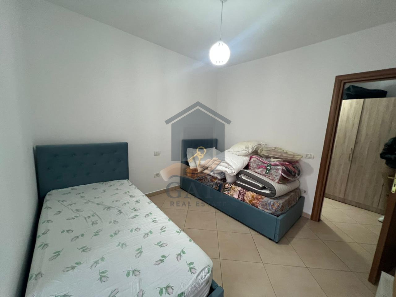 Jepet me qira, Apartament 2+1+2, UKD, Durrës