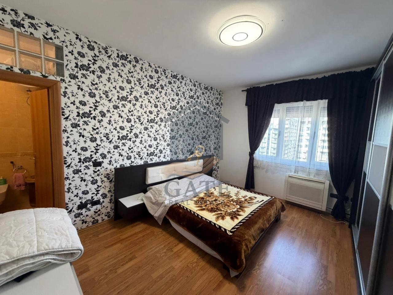 Jepet me Qira , Apartament 2+1+2, Bashkia, Durrës
